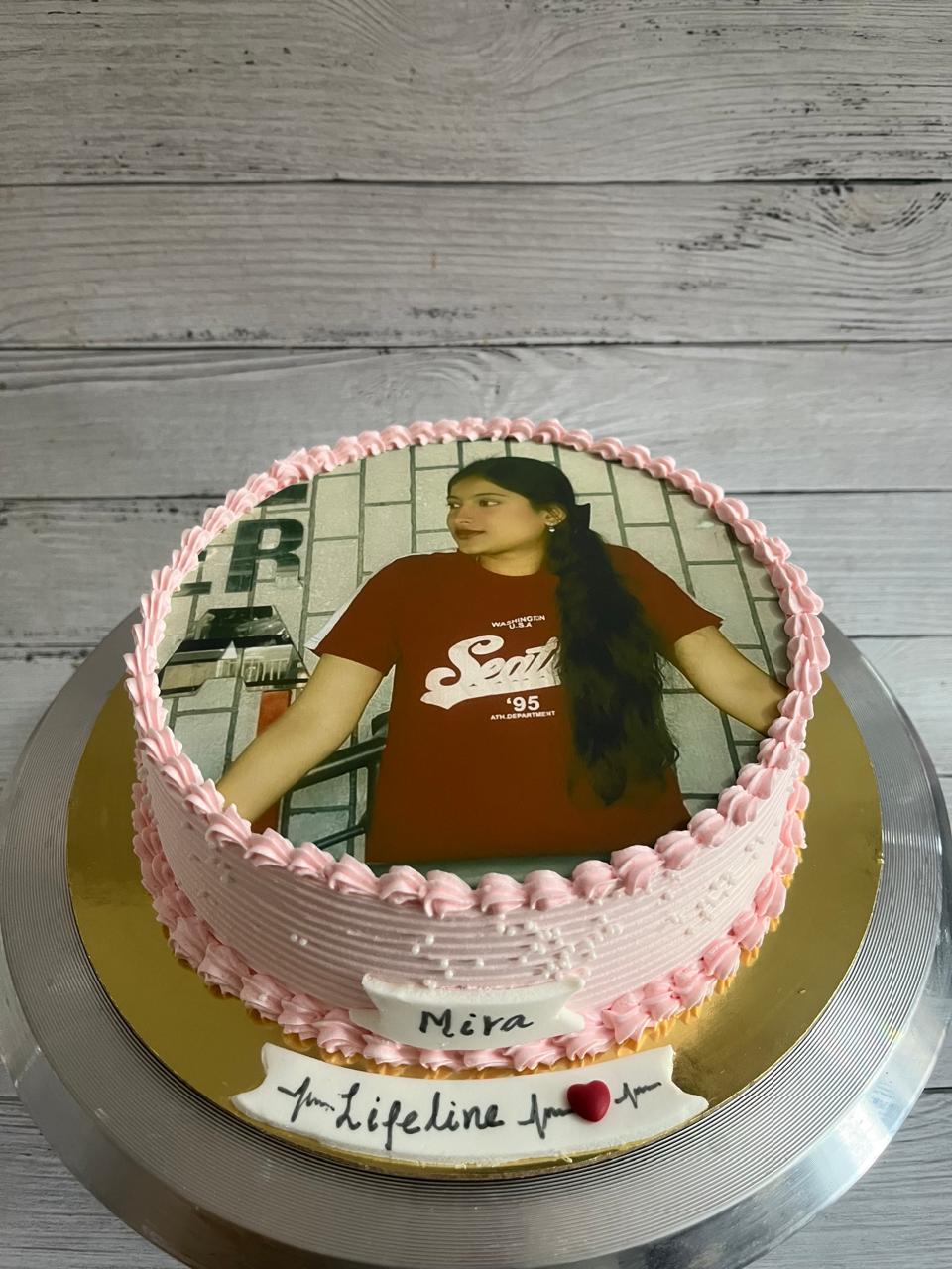 Custom Cake 33